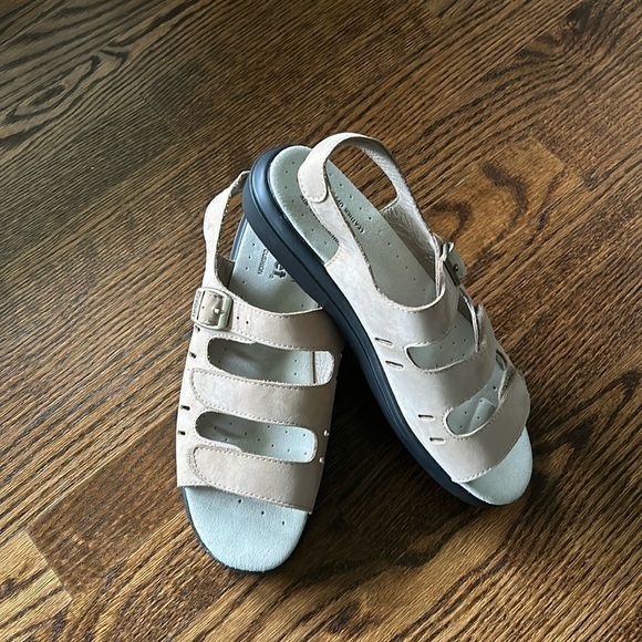 Propet easy walker Women's sandals size 8.5 - Picture 3 of 13